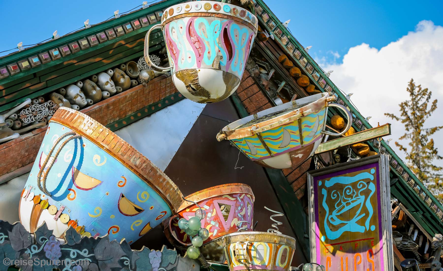 Cafe Cups Restaurant