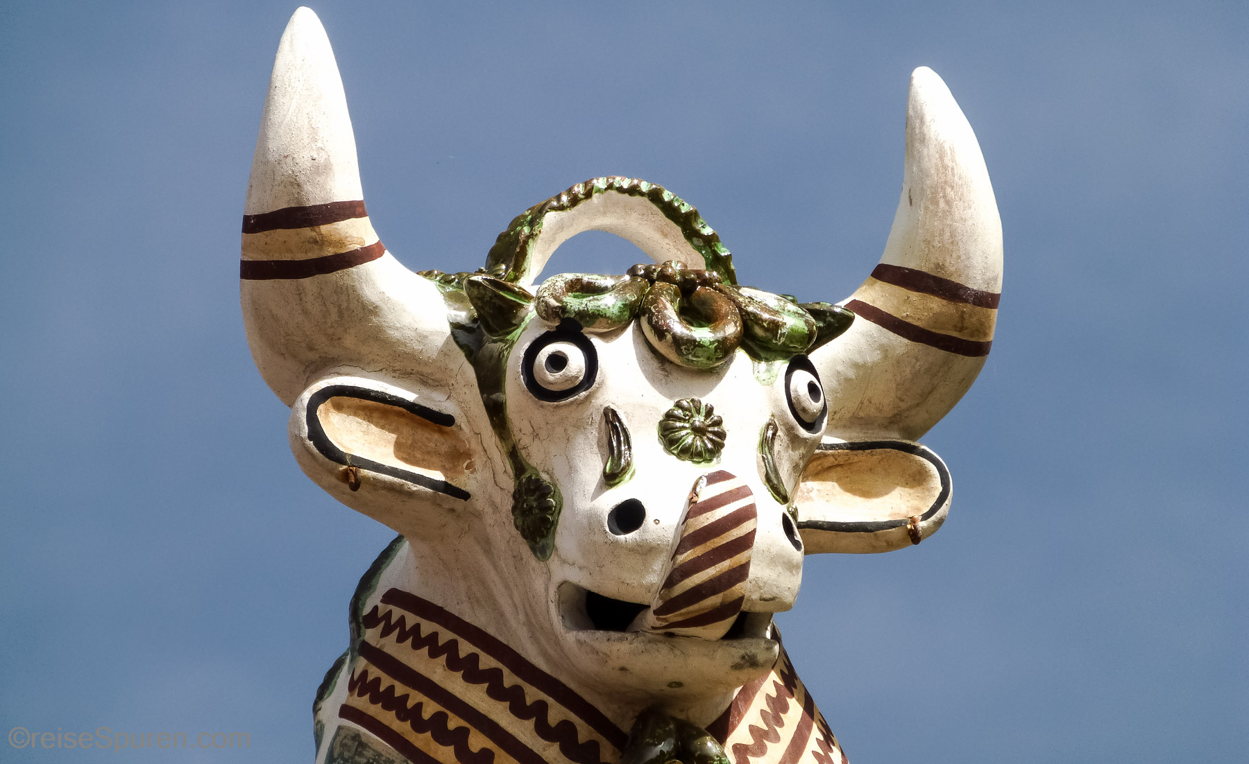 Glücksbringer auf den Häusern